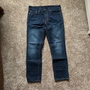 Men’s Levi Straight Leg Jeans-NWOT
